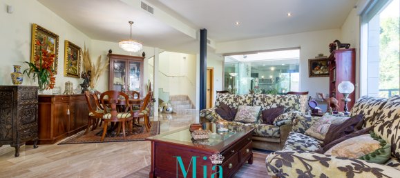 5 bedrooms Villa in Alicante, Spain No. 93584 27