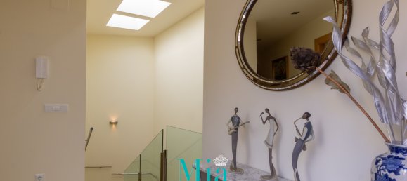 5 bedrooms Villa in Alicante, Spain No. 93584 20