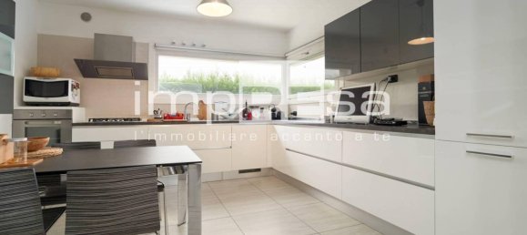 3 bedrooms Villa in Preganziol, Italy No. 65632 13