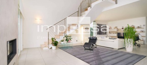 3 bedrooms Villa in Preganziol, Italy No. 65632 5