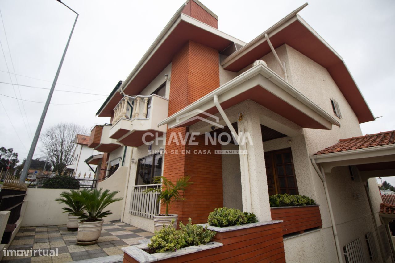 4 bedrooms House in Vila Nova de Gaia, Portugal No. 51675
