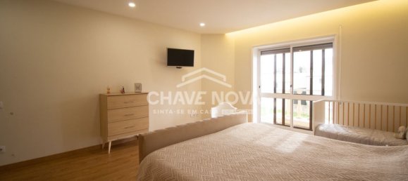 4 bedrooms House in Vila Nova de Gaia, Portugal No. 51675 9