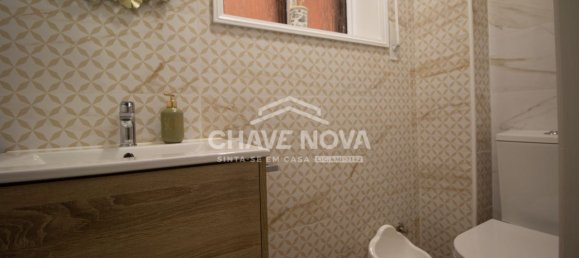 4 bedrooms House in Vila Nova de Gaia, Portugal No. 51675 3