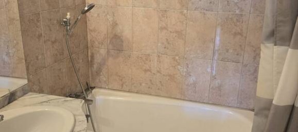 2 bedrooms Apartment in Rhone, France No. 333497 5