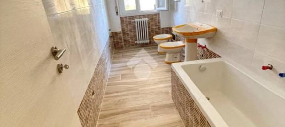 2 Schlafzimmer Wohnung in Mozzate, Italy, Nr. 263812 11