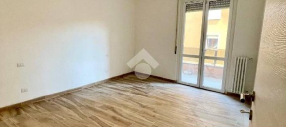 2 Schlafzimmer Wohnung in Mozzate, Italy, Nr. 263812 5