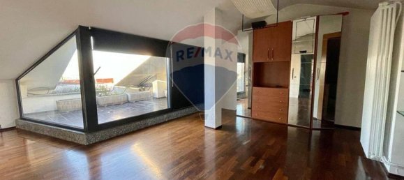 2-salle Appartement à Como, Italy No. 269380 36