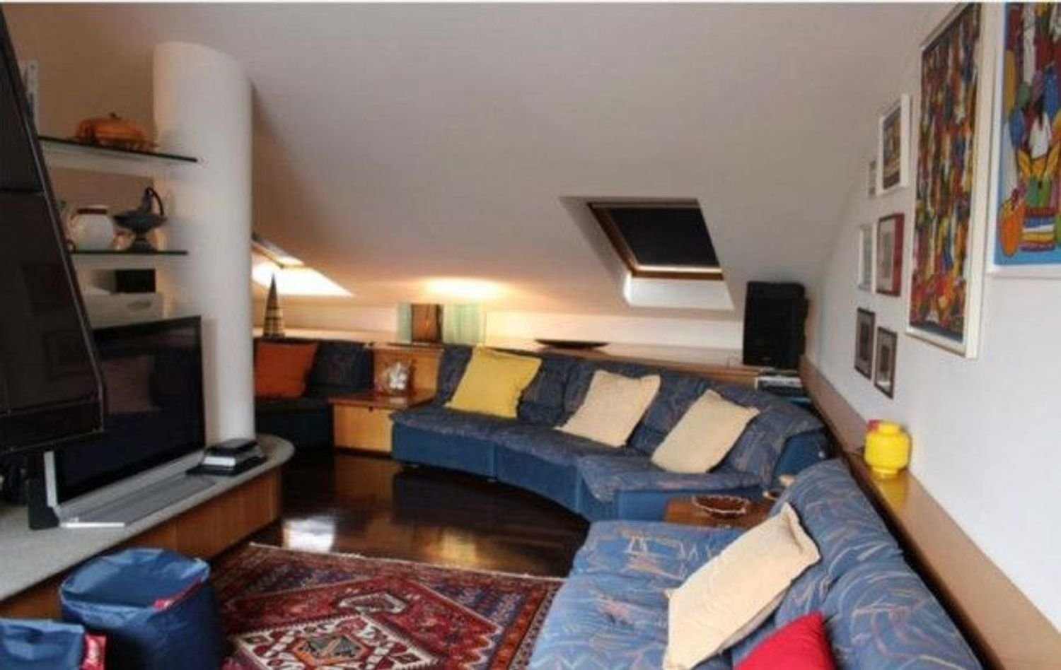 2-salle Appartement à Como, Italy No. 269380