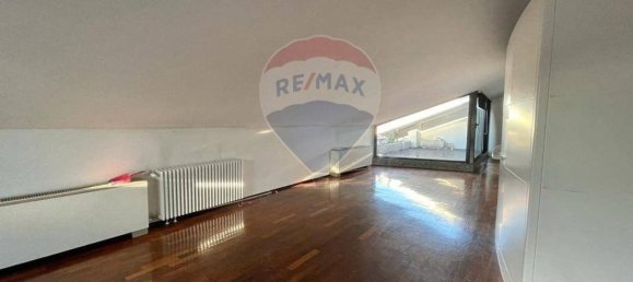 2-salle Appartement à Como, Italy No. 269380 40