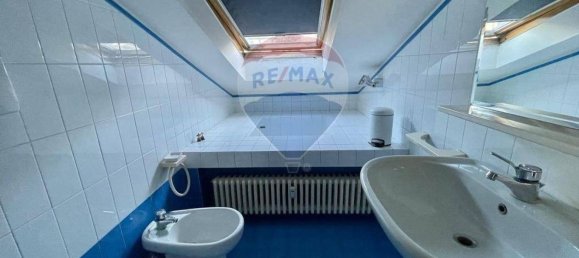 2-salle Appartement à Como, Italy No. 269380 30