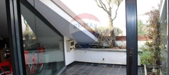 2-salle Appartement à Como, Italy No. 269380 14