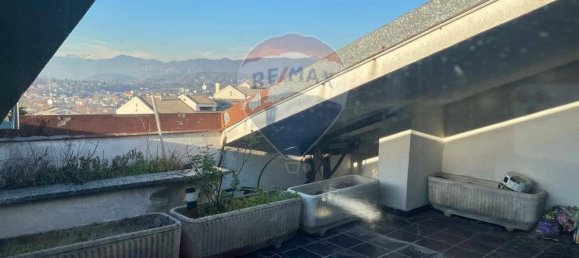 2-salle Appartement à Como, Italy No. 269380 28