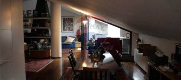 2-salle Appartement à Como, Italy No. 269380 10