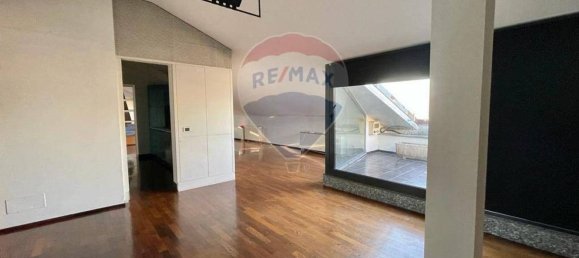 2-salle Appartement à Como, Italy No. 269380 19