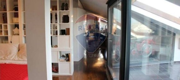 2-salle Appartement à Como, Italy No. 269380 13