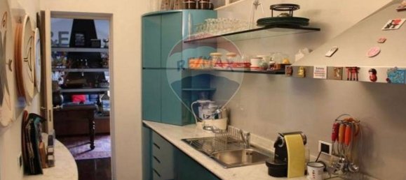 2-salle Appartement à Como, Italy No. 269380 3