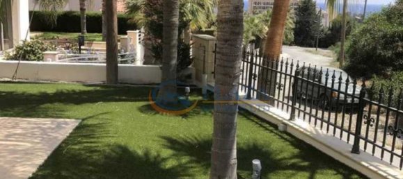 4 bedrooms Villa in Agios Tychonas, Cyprus No. 20384 12