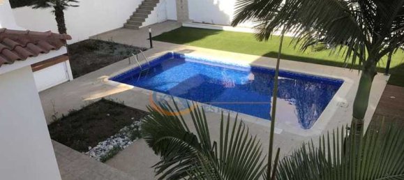 4 bedrooms Villa in Agios Tychonas, Cyprus No. 20384 11