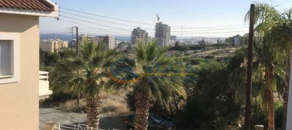 4 bedrooms Villa in Agios Tychonas, Cyprus No. 20384 16