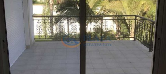 4 bedrooms Villa in Agios Tychonas, Cyprus No. 20384 4