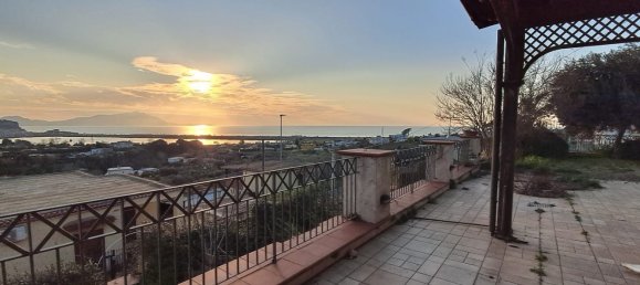 Villa de 4 habitaciónes en Bacoli, Italy No. 78972 3