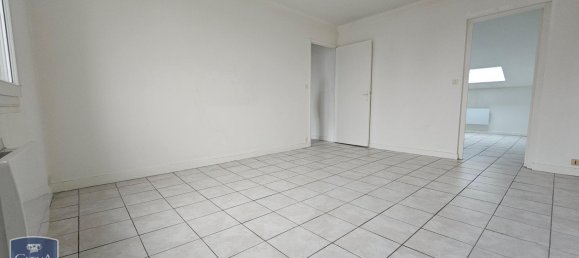 1 bedroom Apartment in Chateauroux, France No. 49269 4