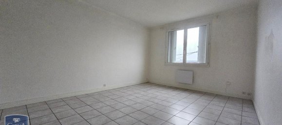 1 bedroom Apartment in Chateauroux, France No. 49269 10