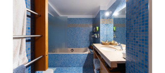 430m² Building in Lisbon, Portugal No. 190219 20