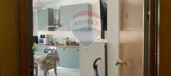 4 bedrooms Apartment in Parma, Italy No. 337995 4