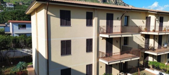 5 rooms Apartment in Villabate, Italy No. 38290 3