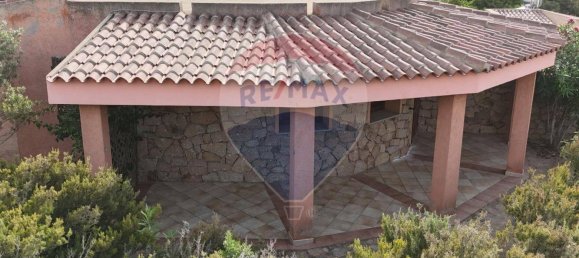 2 bedrooms Villa in Trinità d'Agultu e Vignola, Italy No. 356168 3