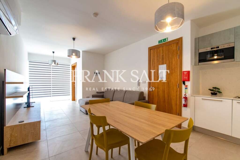 2 bedrooms Apartment in Saint Julian's, Malta No. 6811