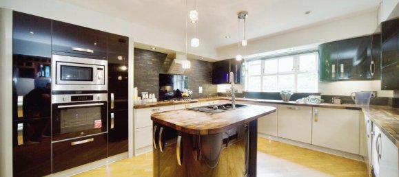 2 bedrooms Apartment in London, United Kingdom No. 11686 6