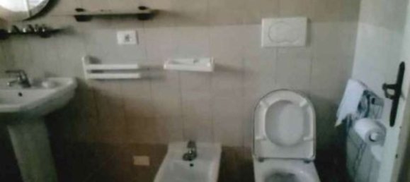 3 Schlafzimmer Wohnung in Camburzano, Italy, Nr. 381118 32