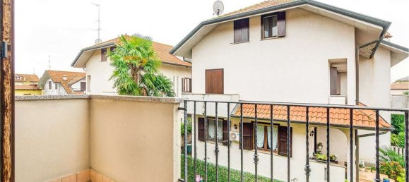 Villa de 7 habitaciónes en Vanzago, Italy No. 260634 31