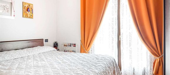 Villa de 7 habitaciónes en Vanzago, Italy No. 260634 12