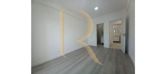 4 bedrooms Apartment in Almada, Portugal No. 87314 7