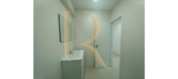 4 bedrooms Apartment in Almada, Portugal No. 87314 10