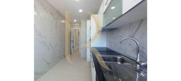 4 bedrooms Apartment in Almada, Portugal No. 87314 2