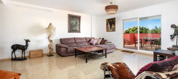 3 bedrooms Penthouse in Marbella, Spain No. 63482 5