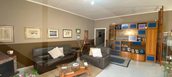 3 bedrooms Apartment in Modugno, Italy No. 20262 2