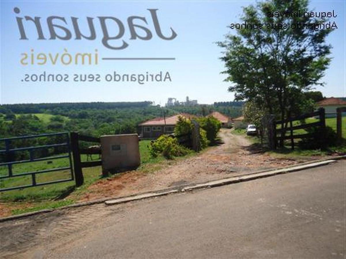 Casa de 3 dormitorios en Sao Paulo, Brazil No. 484038