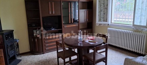 5 bedrooms Villa in Finale Emilia, Italy No. 381260 3