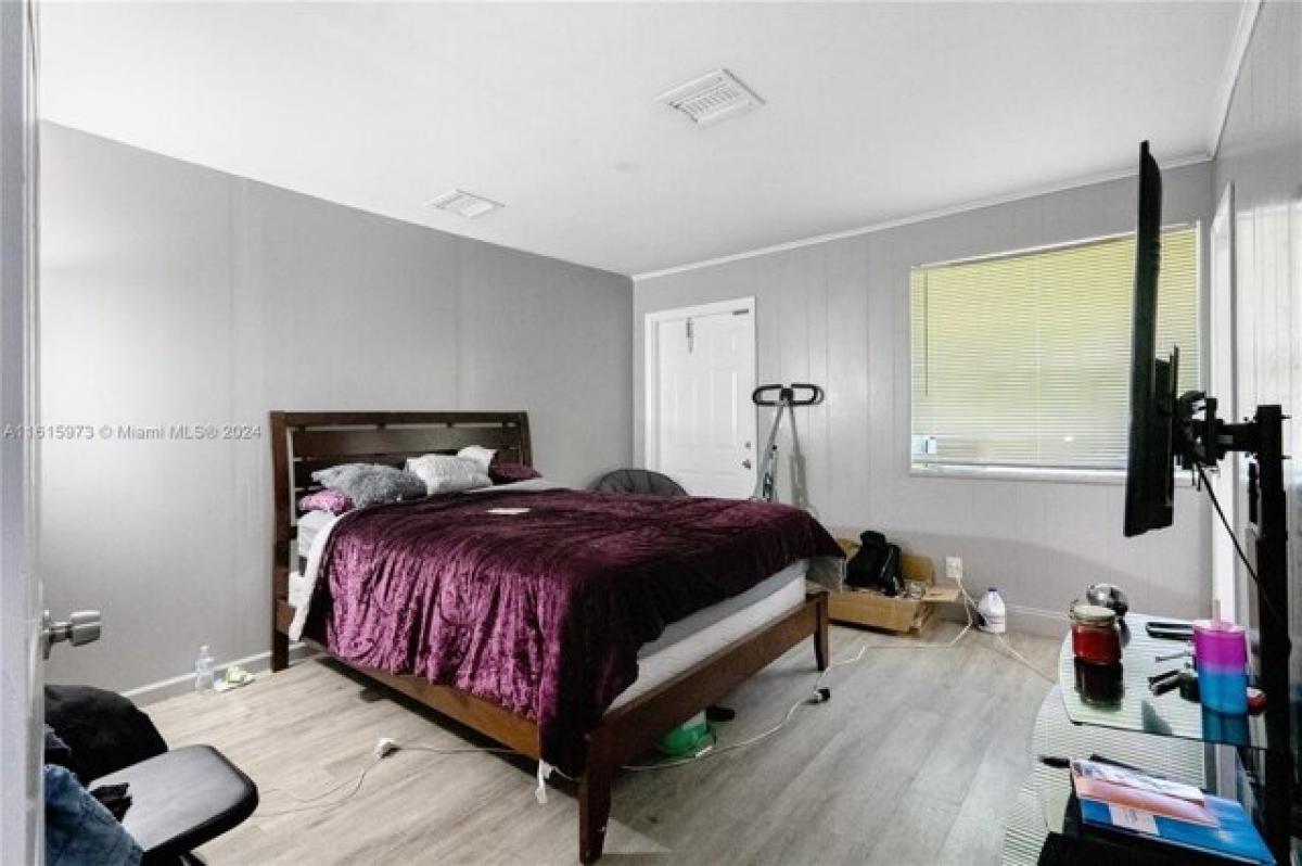 12 bedrooms House in Hollywood, USA No. 412686