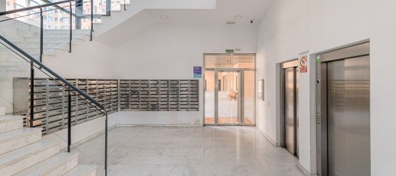 1 غرف نوم منزل ذو طابقين في Madrid, Spain رقم 177972 37