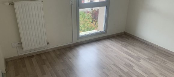Apartamento de 4 dormitorios en Civrieux, France No. 343457 4