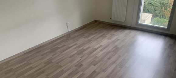 Apartamento de 4 dormitorios en Civrieux, France No. 343457 6