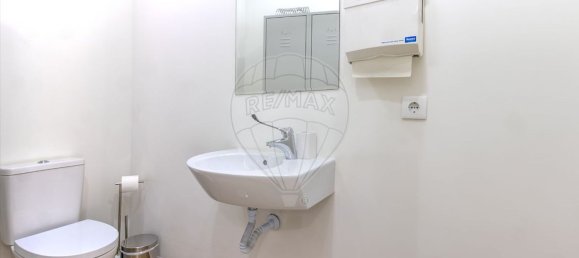 Офис 53м² в Порту, Португалия № 65746 7