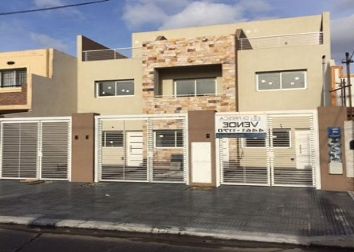 2 bedrooms House in Bermudez, Argentina No. 57732