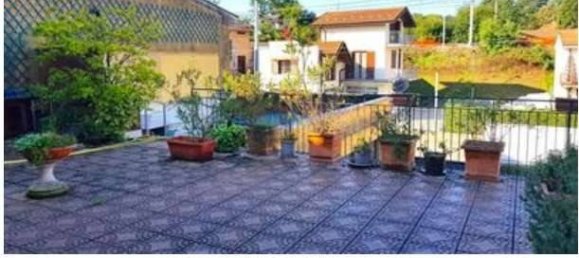 3 bedrooms House in Cavaria con Premezzo, Italy No. 261942 9